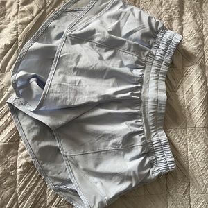 Lululemon Hotty Hot 2.5" shorts